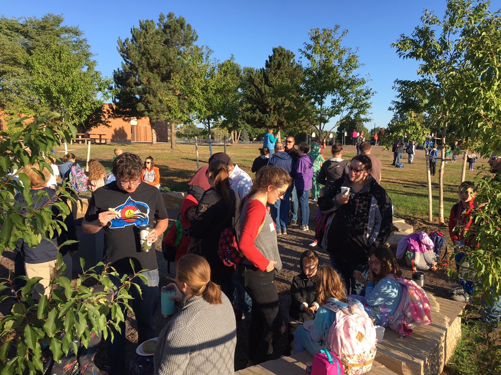 teamGGES's tweet image. Thank you to our amazing PTA for coordinating “Pajamas and Pastries” in the school community garden.  What a wonderful turn out and amazing community event! @JeffcoSchoolsCo @JeffcoPTA