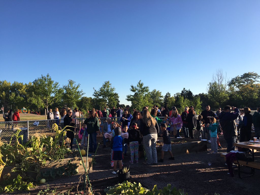 teamGGES's tweet image. Thank you to our amazing PTA for coordinating “Pajamas and Pastries” in the school community garden.  What a wonderful turn out and amazing community event! @JeffcoSchoolsCo @JeffcoPTA