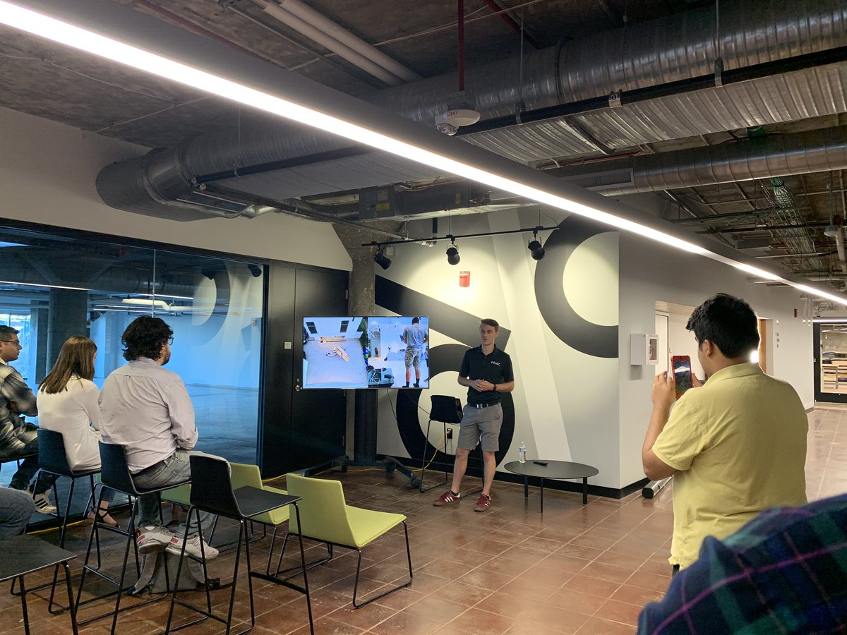 Hyperloop UC tweet media