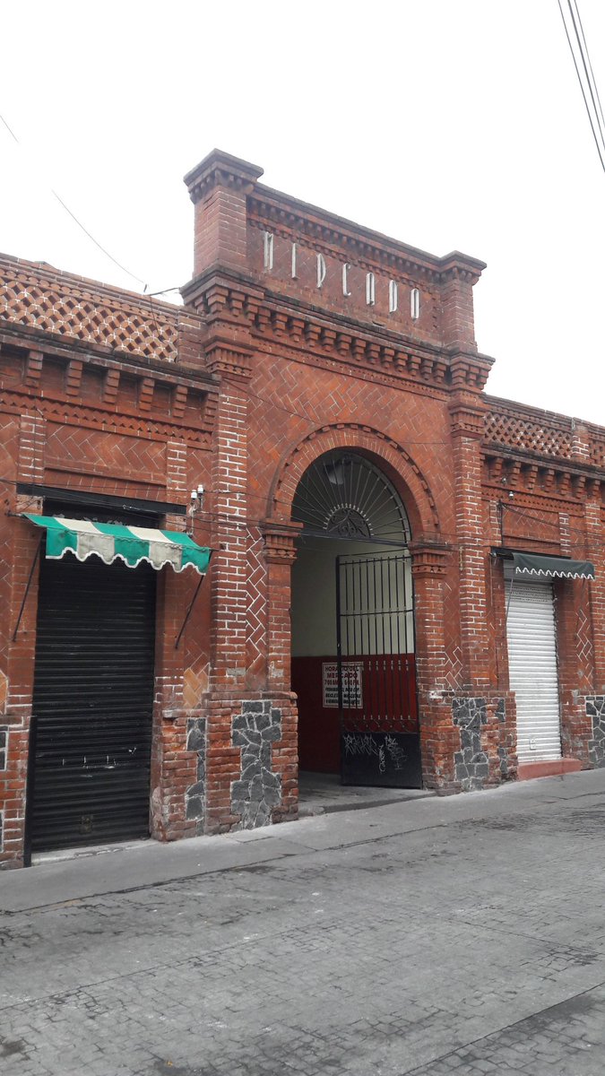 Otro bonito dia,  gracias por nuevo amanecer.

#MercadoLaPaz