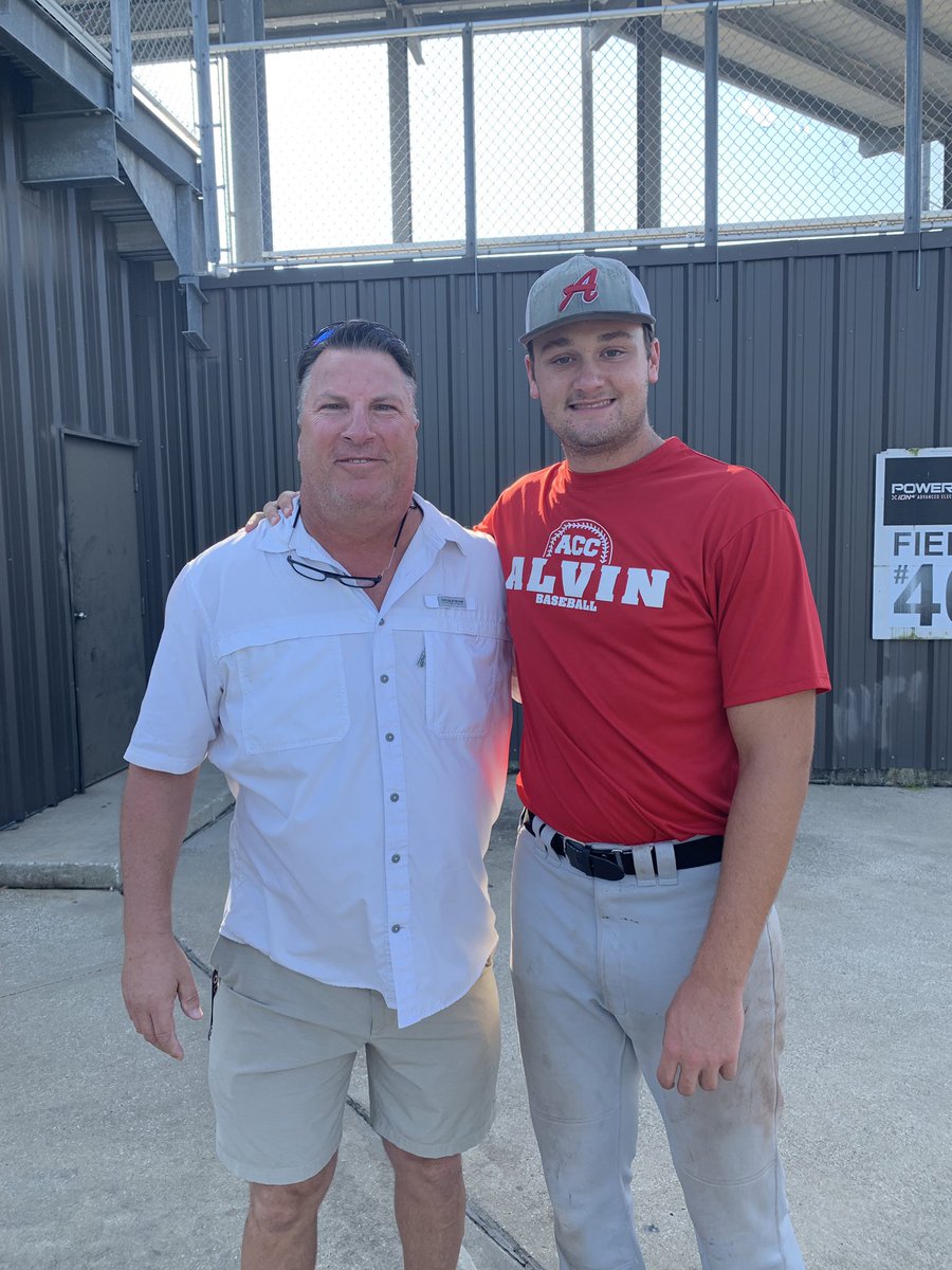 zonebaseball's tweet photo. Very excited to see one of my dudes toe the rubber today! Very proud of you Brandon Petix!
#zonebaseball https://t.co/LiN5BgJPmk