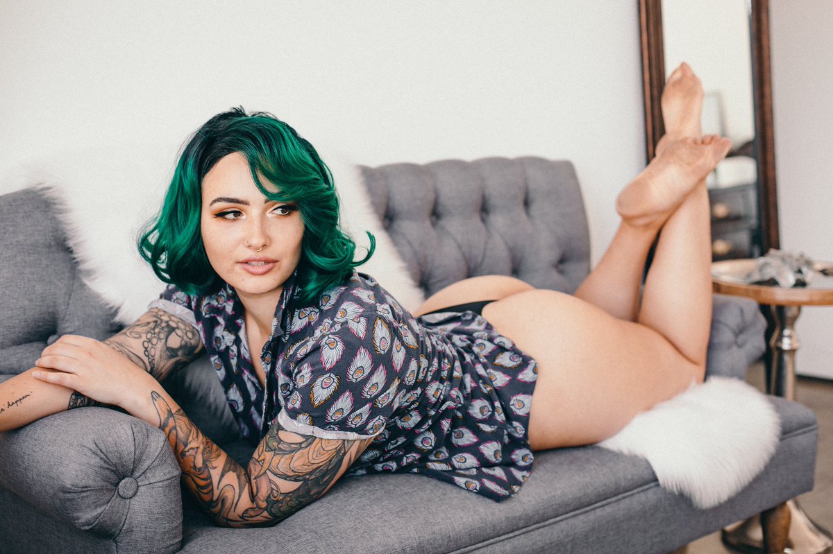 ItsJustSkin_'s tweet photo. Say hello to @AustenMarieTV, the next guest for my interview series! Episode is coming next week 🙌 https://t.co/REMy2OJvJK