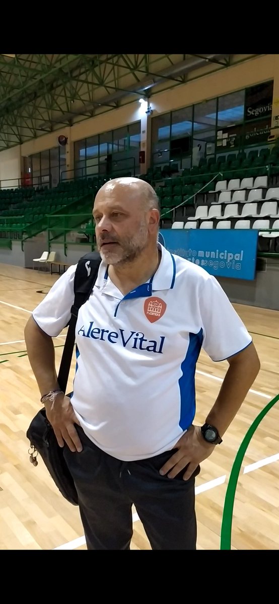 FSZamora's tweet photo. POSTPARTIDO ⚽⚽ |
Alberto Grande, entrenador del #FSZamora, reconocía el amplio margen de mejora en aspecto defensivo. También aseguró que @Segosala va a estar peleando por el ascenso "sin ningún tipo de duda" https://t.co/K2u9Oc2B8r