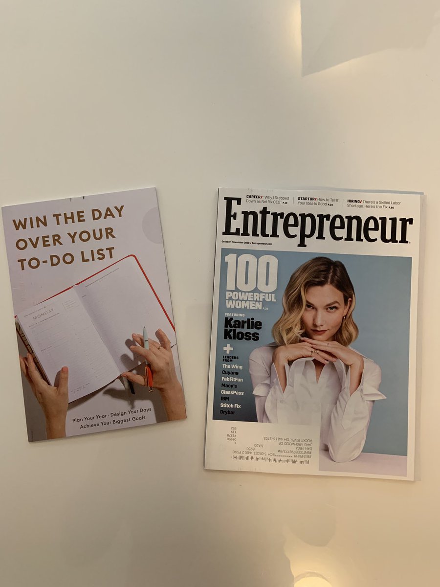therealdanvega's tweet photo. ✌🏻of my favorite entrepreneurs who usually are in my inbox paid a visit to my mailbox today. Hi 👋 @MichaelHyatt @karliekloss #Productivity #codewithklossy https://t.co/FPfPbSBVFZ