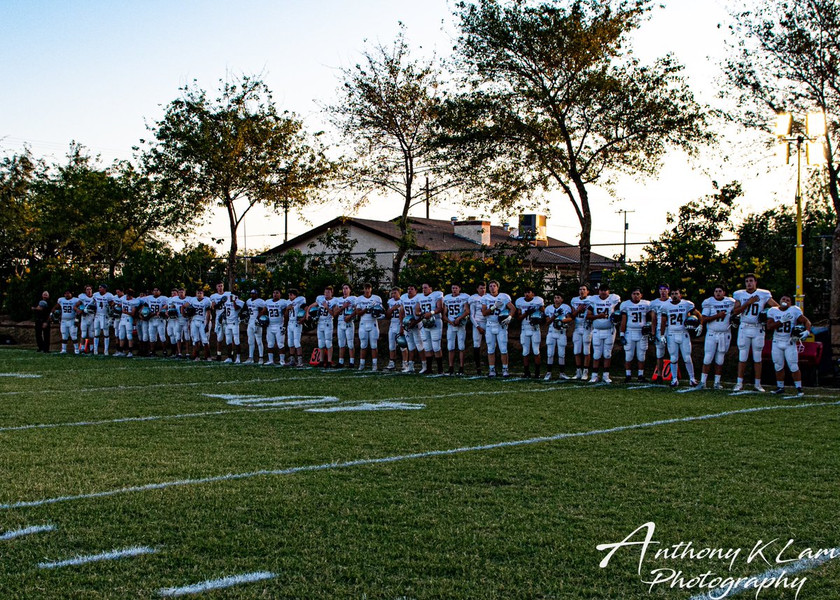 TriviumFootball's tweet photo. ✅ #1 in 2A( AIA Power Rankings)⚔️

✅ 23 Reg Season WIN streak ⚔️

✅ Last Undefeated team in 2A⚔️

✅ 7-0 (2-0 Verde Region)⚔️

"In this life, you don't have to prove nothin' to nobody but yourself." - "Rudy" https://t.co/d2yxu0wlkf