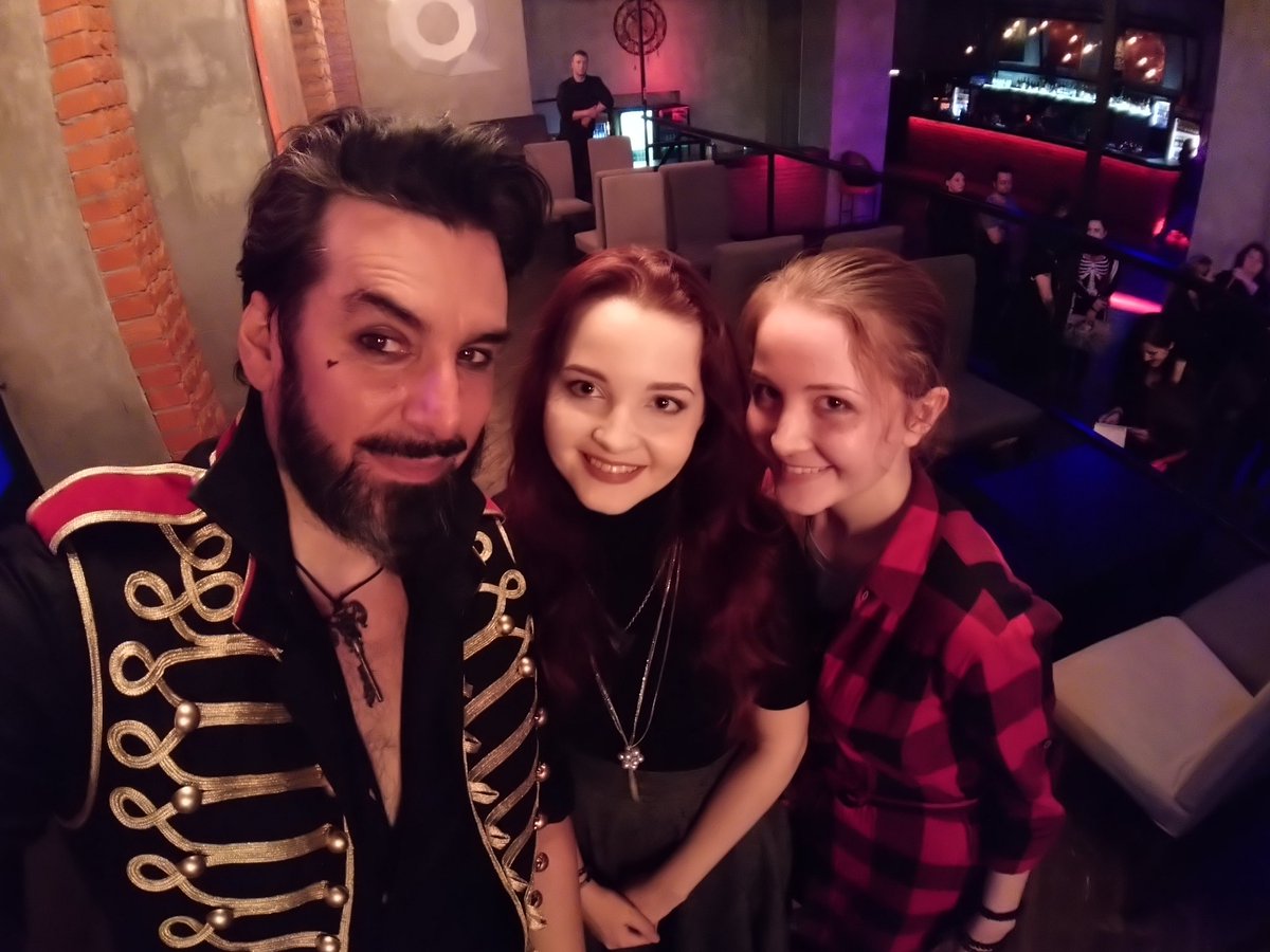 Счастливые мы с чудесным Вольтером 😍🤗🎉
Dear @AurelioVoltaire, thank you for the amazing show! Hope to see you soon again 🤗