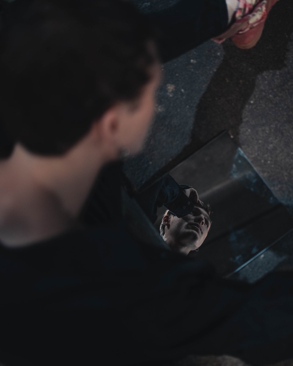 static_vin's tweet image. sad boi hours