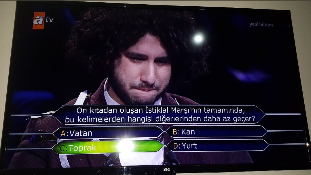 HirmimMelmelih's tweet photo. Ülkecek hep birlikte istiklal marşını okuduk bundan daha değerli 1 milyon olamazdı
#milyonluksoru https://t.co/B9i58IvNaL