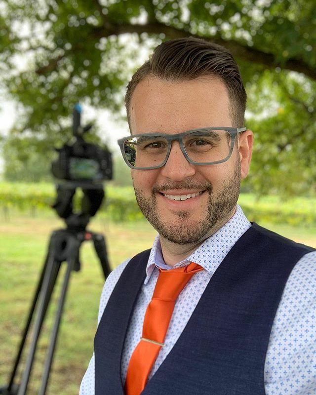 DiscoverLoveS's tweet photo. OMG! Loving the weather today. I can’t believe today it’s 66 outside and yesterday was 96! So thankful...
.
.
I’m helping out our friends at @shutterhutch filming Kayla and Mitchell’s beautiful wedding at @dennisvineyards .
.
I hope you all are having a … https://t.co/gxDE6xN7CL https://t.co/peZRCqWILP