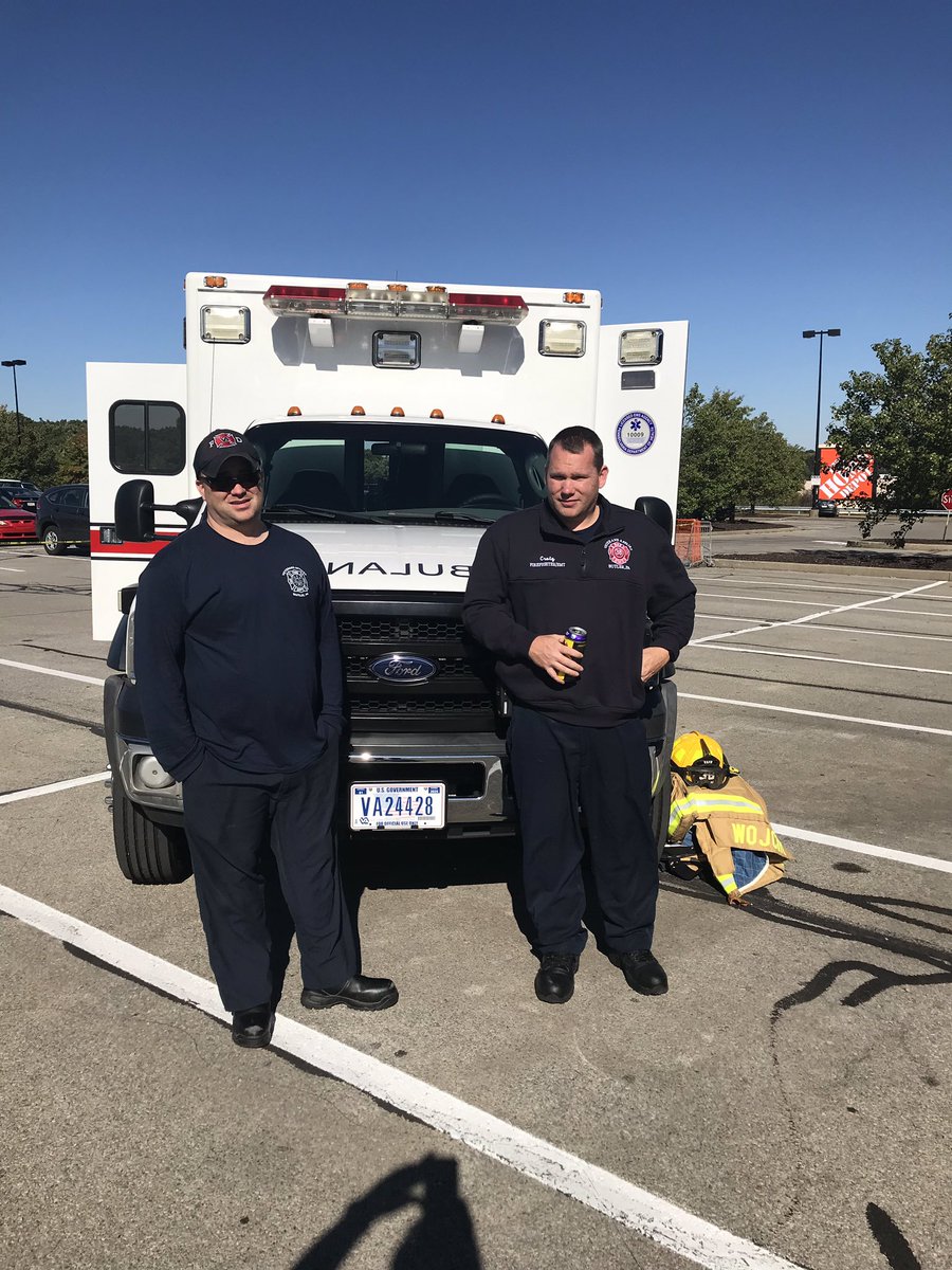 Fire safety day at 4139! <a href="/VicRangel2/">Vic Rangel</a> <a href="/TylerHage/">Tyler Hage</a> <a href="/mag2ny/">Margaret Grillini</a> <a href="/DougBishop44/">Doug Bishop</a>