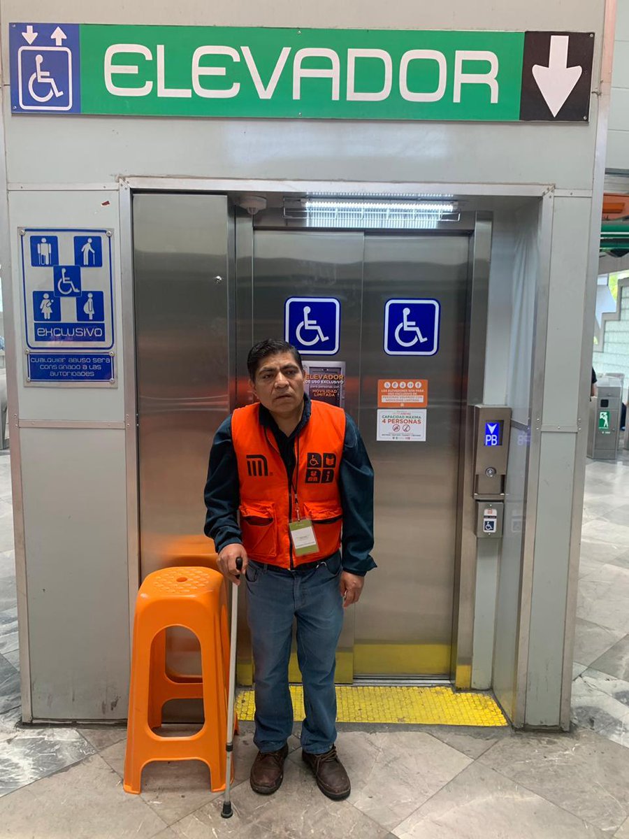 MetroCDMX's tweet photo. Exhortamos a las personas usuarias a respetar los elevadores de uso exclusivo a estos sectores, y les recordamos que podrán ser sancionados si hacen mal uso de ellos, repórtalos a los números telefónicos: 5627-4741 y 5627-4755 o a través de nuestras redes sociales oficiales. https://t.co/X08iMzg58W