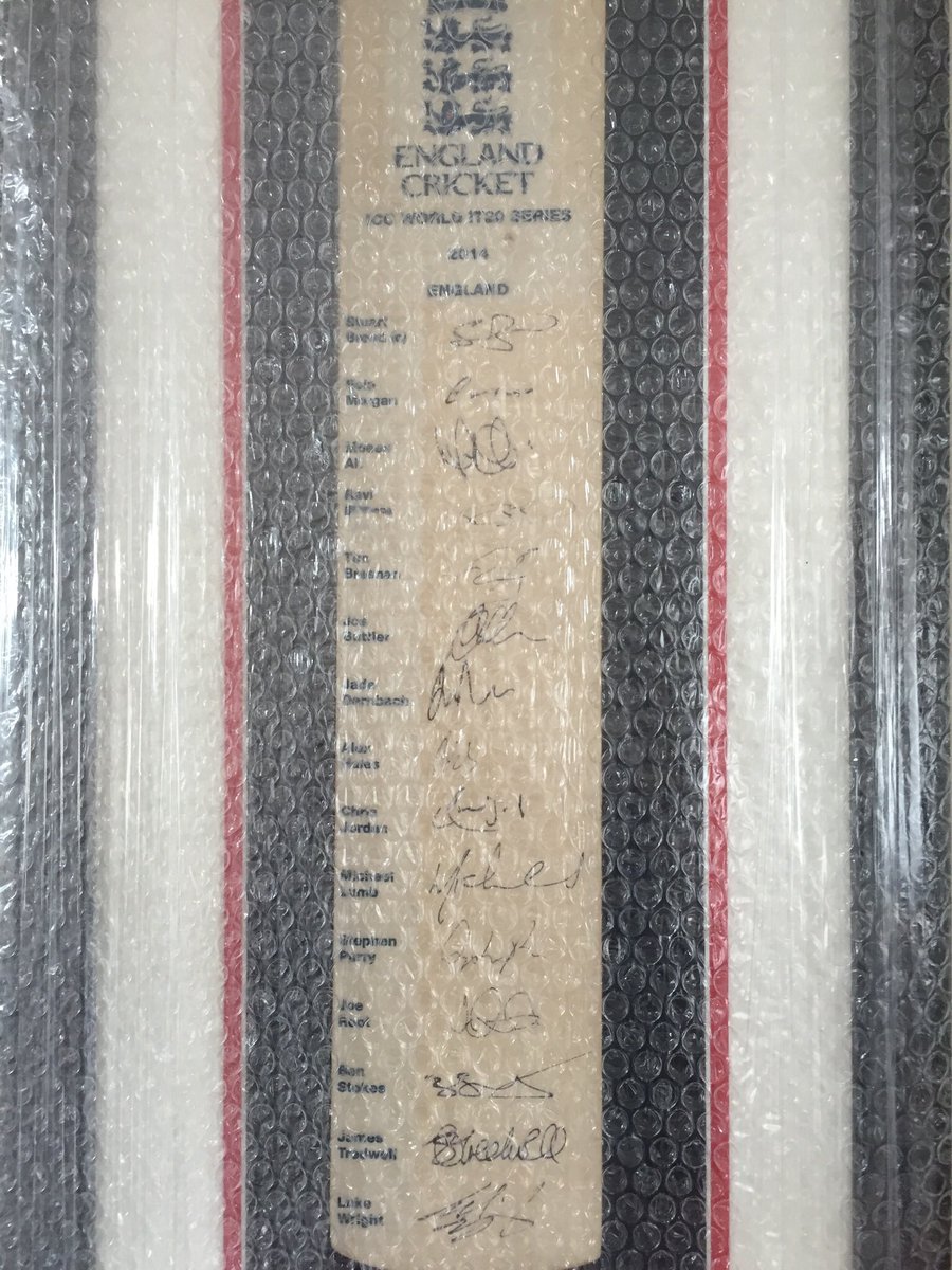 thegearchanger's tweet photo. If you’d like to help me raise funds for the Professional Cricketers Trust 3 Peaks walk, pay £10 and pick a number between 1 and 50 for the chance to win a signed bat from the 2014 England World T20 team. Your support can make a real difference 🙏🏻 Thank you 😊 #thepca #cricket https://t.co/vsSx5yLFKU