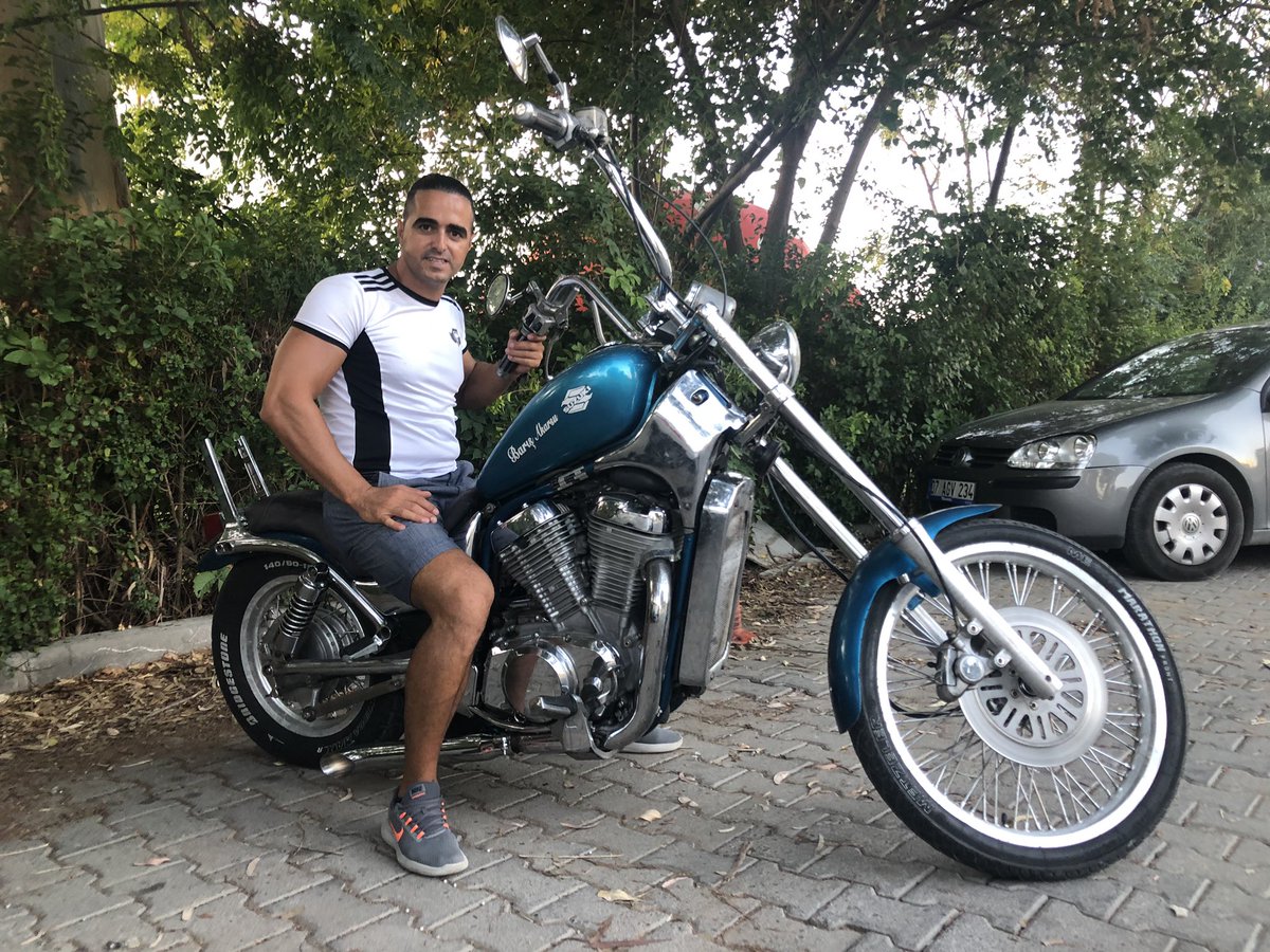 Bilgili ve akıllı dürüstlük, en iyi siyasettir. Kurnazlık politikası ise, cehaletin ve samimiyetsizliğin müşterek malıdır.