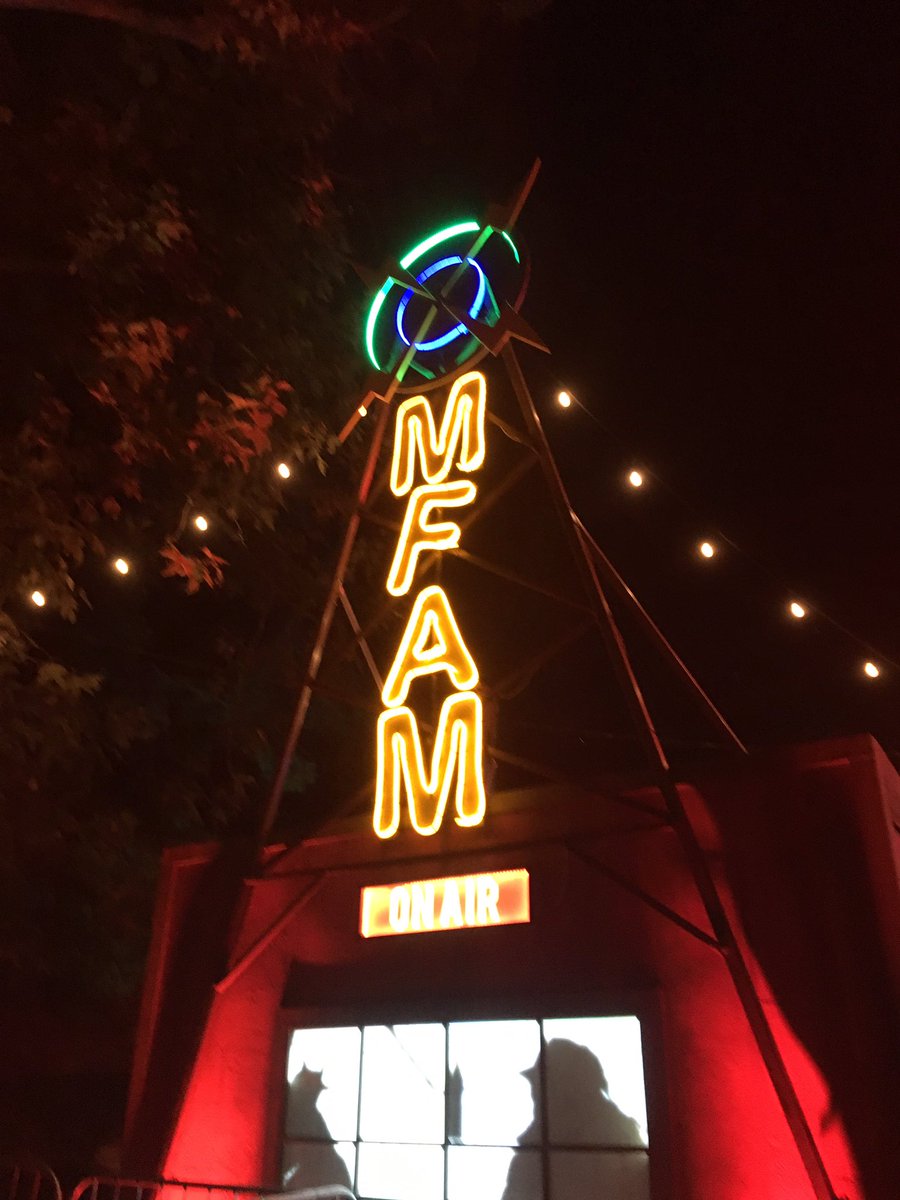 themenguin's tweet photo. It’s just not October without a trip to the #LAHauntedHayride! This year’s theme of #MidnightFalls was definitely different than we’re used to, but it was still a blast! #lahauntedhayride2019 https://t.co/RA0bvLpW4i