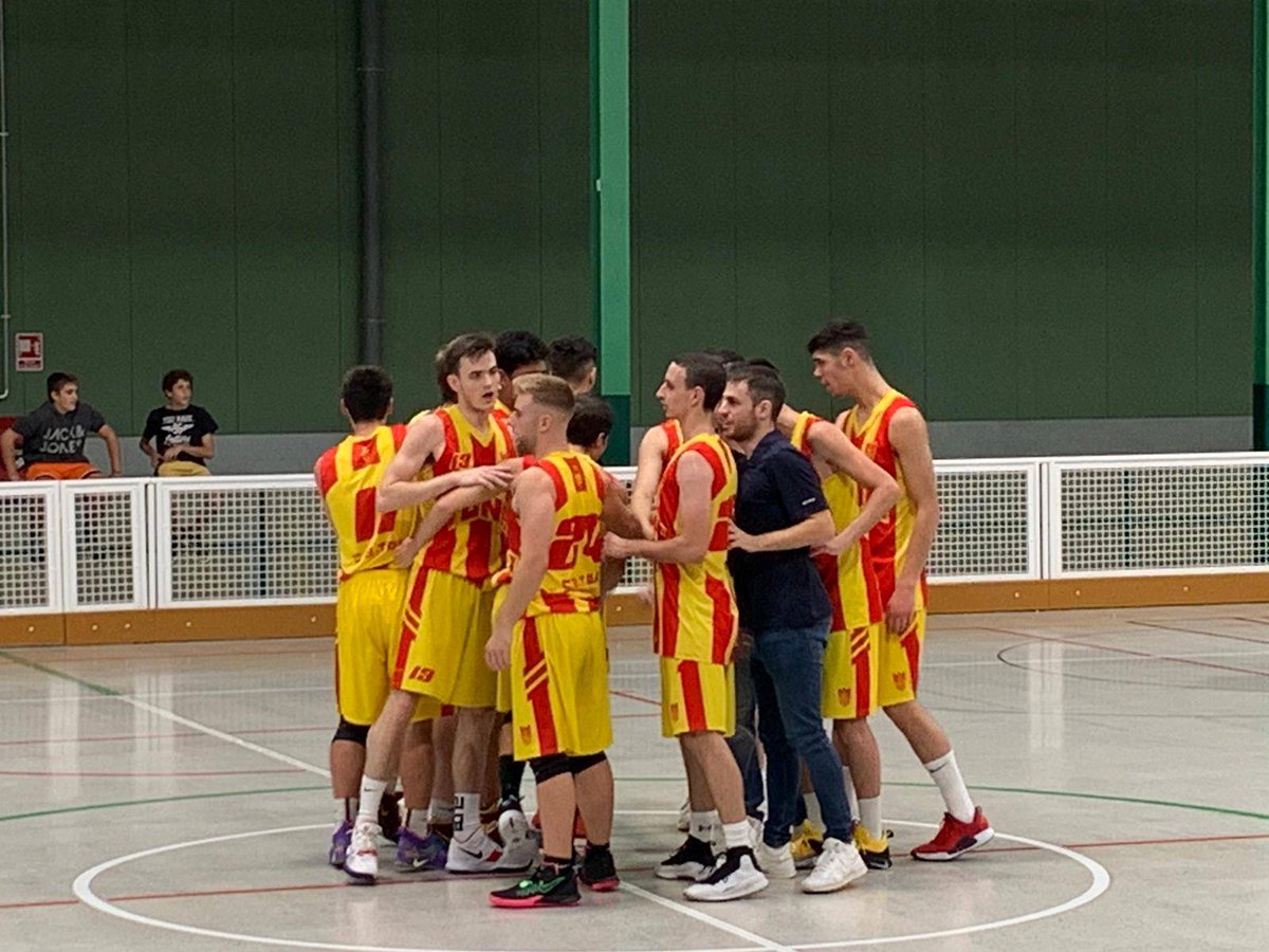 CBTona's tweet photo. Victòria del #3aCatMasc al @CBTORELLO per 67-60. #tonafan https://t.co/sRb2hDccG5