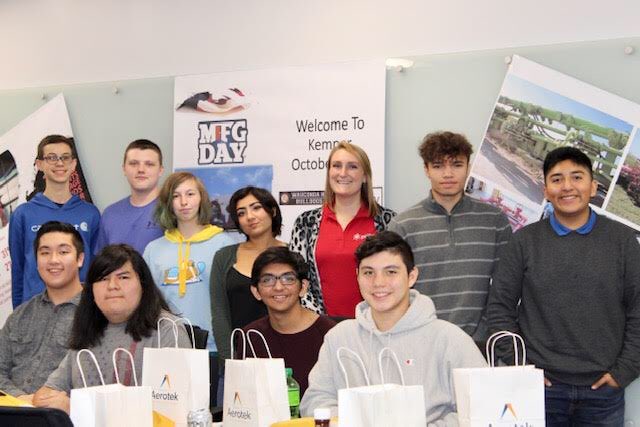 LizBoldt's tweet photo. Wauconda High School celebrated National Manufacturing Day with a trip to Kemper Valve and Fittings Corp. A Caterpillar Company! Thank you for an amazing tour and presentation! #NationalManufacturingDay https://t.co/aVYhueegks