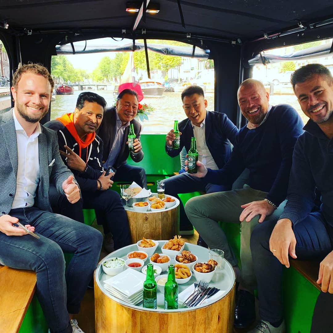 D_Bekking's tweet photo. Connection words &amp; building valuable relationships! ⚽🇬🇧🇳🇱🇨🇳
@GlobalFootb_all @HomeHouseLondon @Ramon_Vega71 @Taishansports https://t.co/5dRcR72LKW