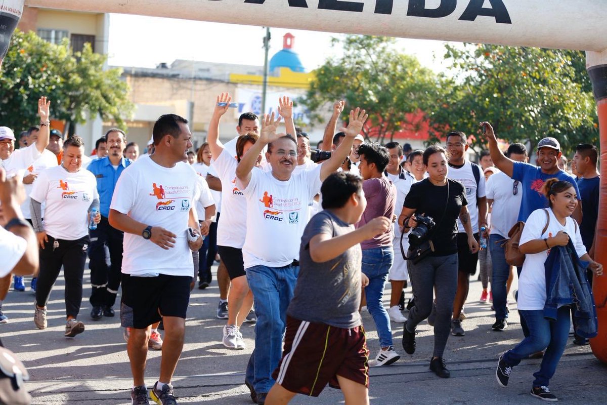 CROC_Nacional's tweet photo. 🏃🏻‍♀️🏃🏻‍♂️ #PlayaDelCarmen | Gracias a las y los cientos de playenses que participaron esta mañana en la Carrera-Caminata “Corriendo por tu Salud” CROC-@Tu_IMSS https://t.co/TvUyKAIjfs
