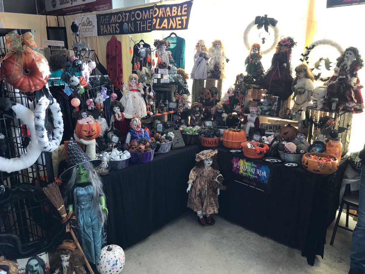 It’s getting a bit spooky here at the BMC this weekend for the Home &amp; Lifestyle show (with craft and artisan vendors) Sat 10-5 and Sun 10-3. Free admission but non perishable food donations are being accepted for the Barrie Food Bank.