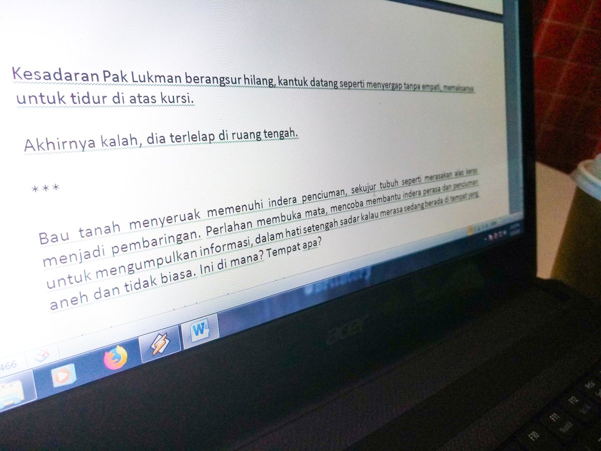 BriiStory's tweet photo. Kalo lagi nulis RHDPK tuh merindingnya gila, bener-bener gak bisa sendirian. Selalu parno bawaannya.. 

Ini lagi berusaha menulis dua bab terakhir, semoga minggu ini selesai. Doakan semua lancar yes..

#rhdpk #lastchapters https://t.co/wIzZMizGUn