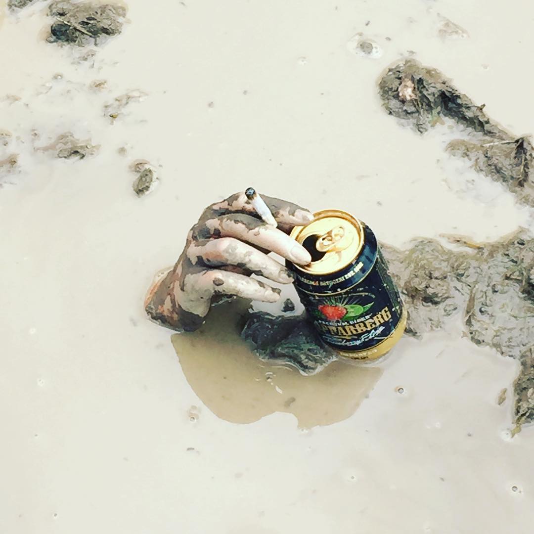 GlastoFestFeed's tweet photo. For anyone contemplating whether or not to try for #Glastonbury2020 tickets tomorrow because it looked nice on the custard and jelly earlier this year, keep in mind that it's not all fun and games. It can be far from it, at times...

📷: Katie N./Dan B./Vicky S./Sam B. https://t.co/tlTx1qfzoY