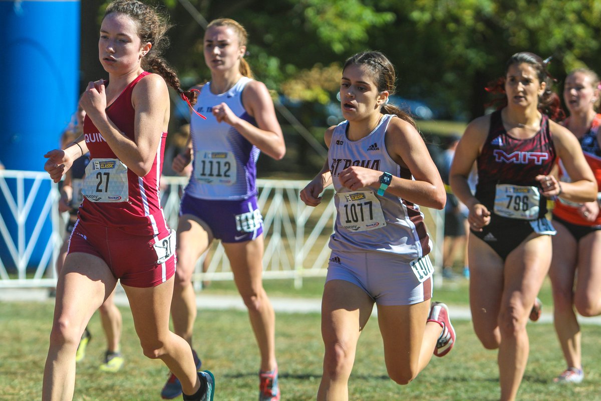 BonniesXCTrack's tweet photo. #Bonnies finish 6th out of 62 teams competing in the Women's Blue Race here in Louisville. Our top times (including 2 more program top-10s!):

Beeman: 19:11.3 (8th in SBU history)
Henry: 19:18.8 (9th in SBU history)
Larkman: 19:31.9
Clawson: 19:34.3
Robertson: 19:36.6

#Unfurl https://t.co/IrOCsVZ530
