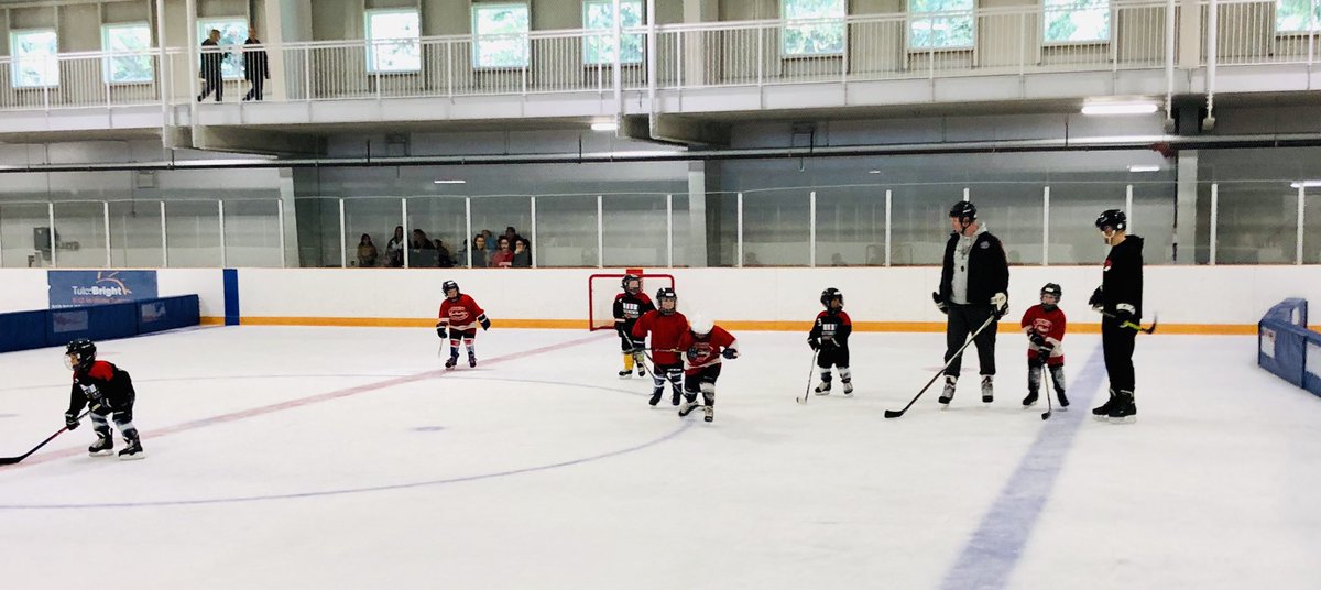 KMHA_All's tweet image. Our programs wouldn’t run without our fabulous volunteers!  Thank you to our early morning Saturday Coaches and Convenors! #InitiationProgram #HalfIceHockey  #Volunteers