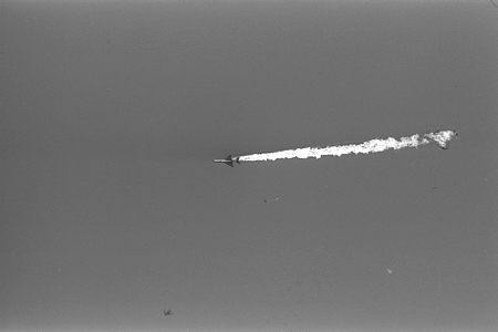 מיג מצרי בדרכו לפגוש את הקרקע, חזית הדרום.צילום: רון אילן - לע"מ