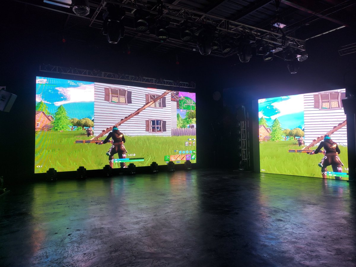 LeFicha's tweet image. Un pequeño sneak peek del proyecto que andamos trabajando! #HardCoreArena