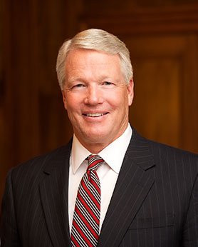 Tad_Walch's tweet photo. "Modern technologies...can connect us with friends and family, with information, &amp; with news about current events around the world. However, they can also distract us from the most important connection: our connection w/ heaven." #BrotherOwen #GeneralConference #latterdaysaints https://t.co/jp7DNRvM4r