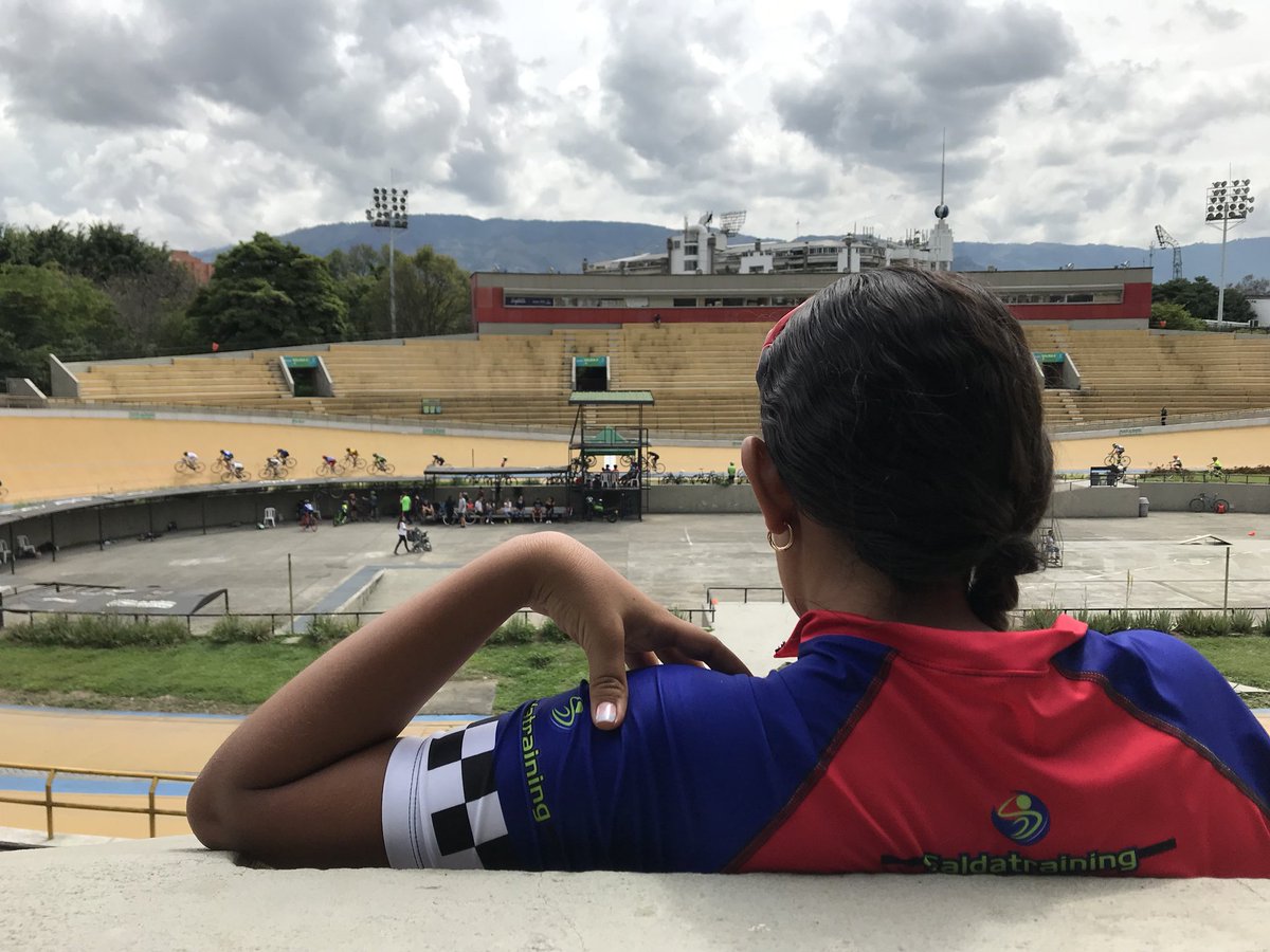 ClubCiclisticNG's tweet photo. ¡Sábado de pista! 
🚴‍♀️🚴‍♂️
#EscalandoSueños https://t.co/NcKYasoIU2