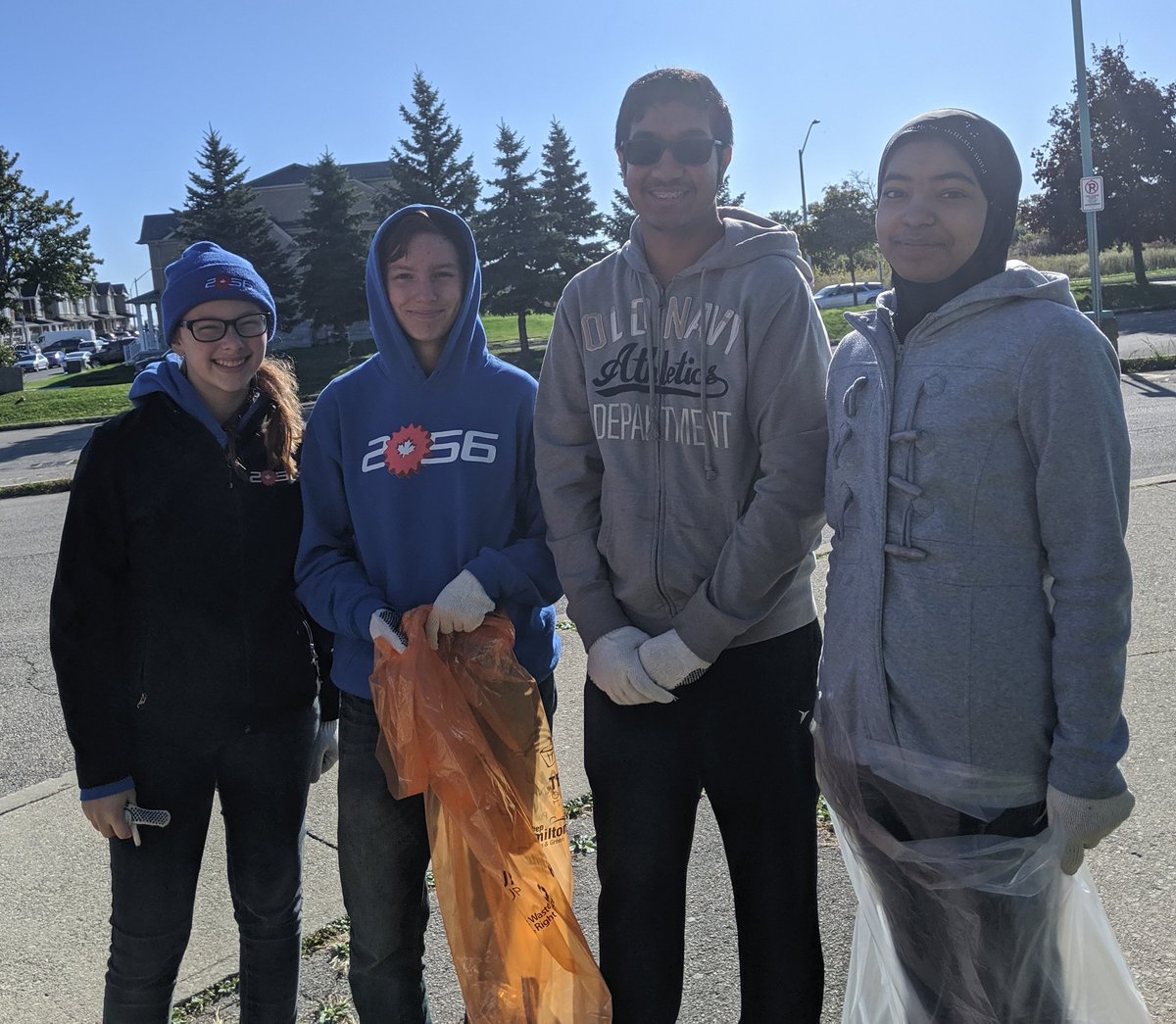 robotics_sdhs's tweet image. So much fun clean up our school along with @frc2056!
@CANFIRST @RoboticsHWDSB #FIRSTprojectgreen