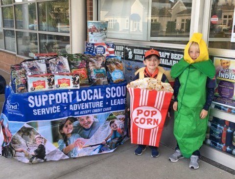 MICrossroadsBSA's tweet image. It's a great day for selling #trailsendpopcorn  to fund your Scouting Adventures!!  If you are out selling popcorn today be sure to post your photos and videos and mention #MCCPOPCORN