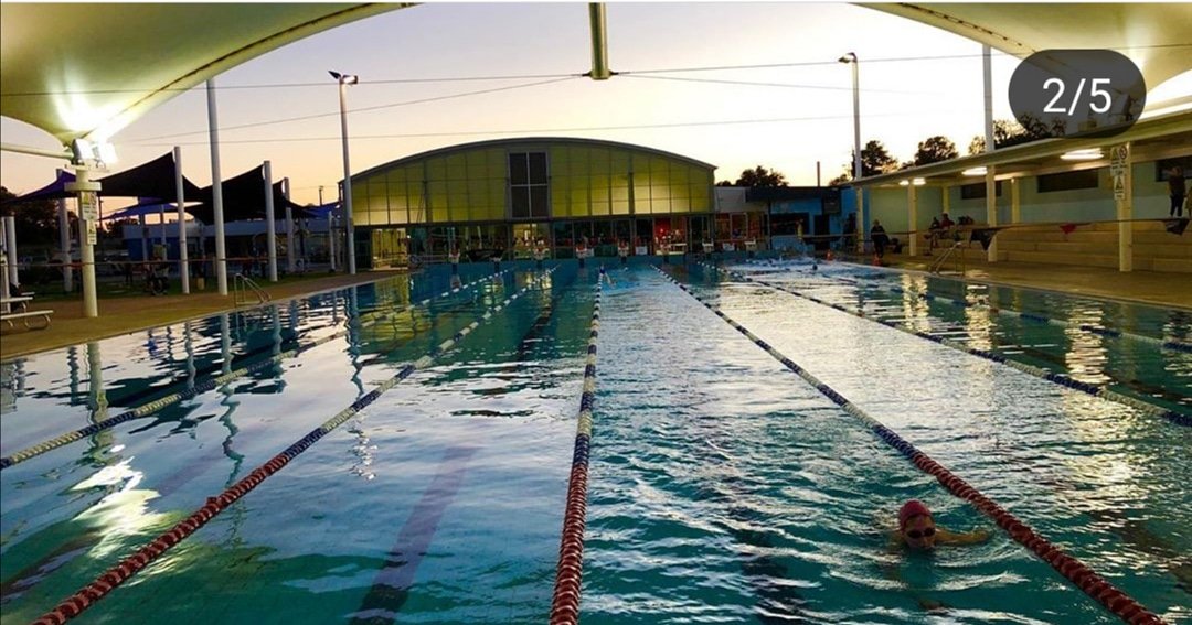 DumfriesASC's tweet photo. As my social media partner jets off to the other side of the world #weekendwhereabouts takes us to somewhere we have envy right now 

1 of our Instagram followers may recognise this pool
#newseason #goodluck from @DumfriesASC 🏴󠁧󠁢󠁳󠁣󠁴󠁿 🇦🇺 #outdoorpool #novelidea https://t.co/A1aBDy7eyU