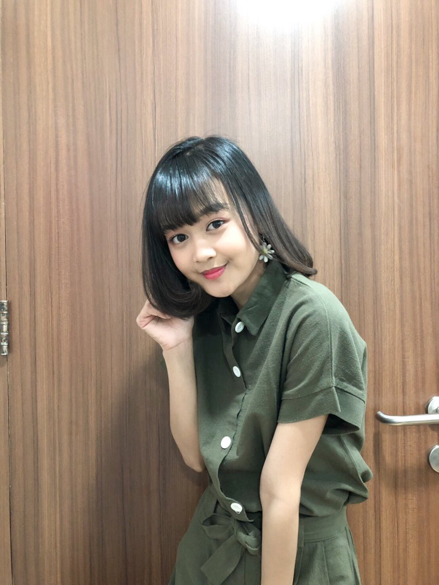 dianiamalia_r's tweet photo. ありがとうございました ! Thank you so much for all of your supports ~ 愛してる ! 💙  #HargailahProses https://t.co/7zMkvjWcux