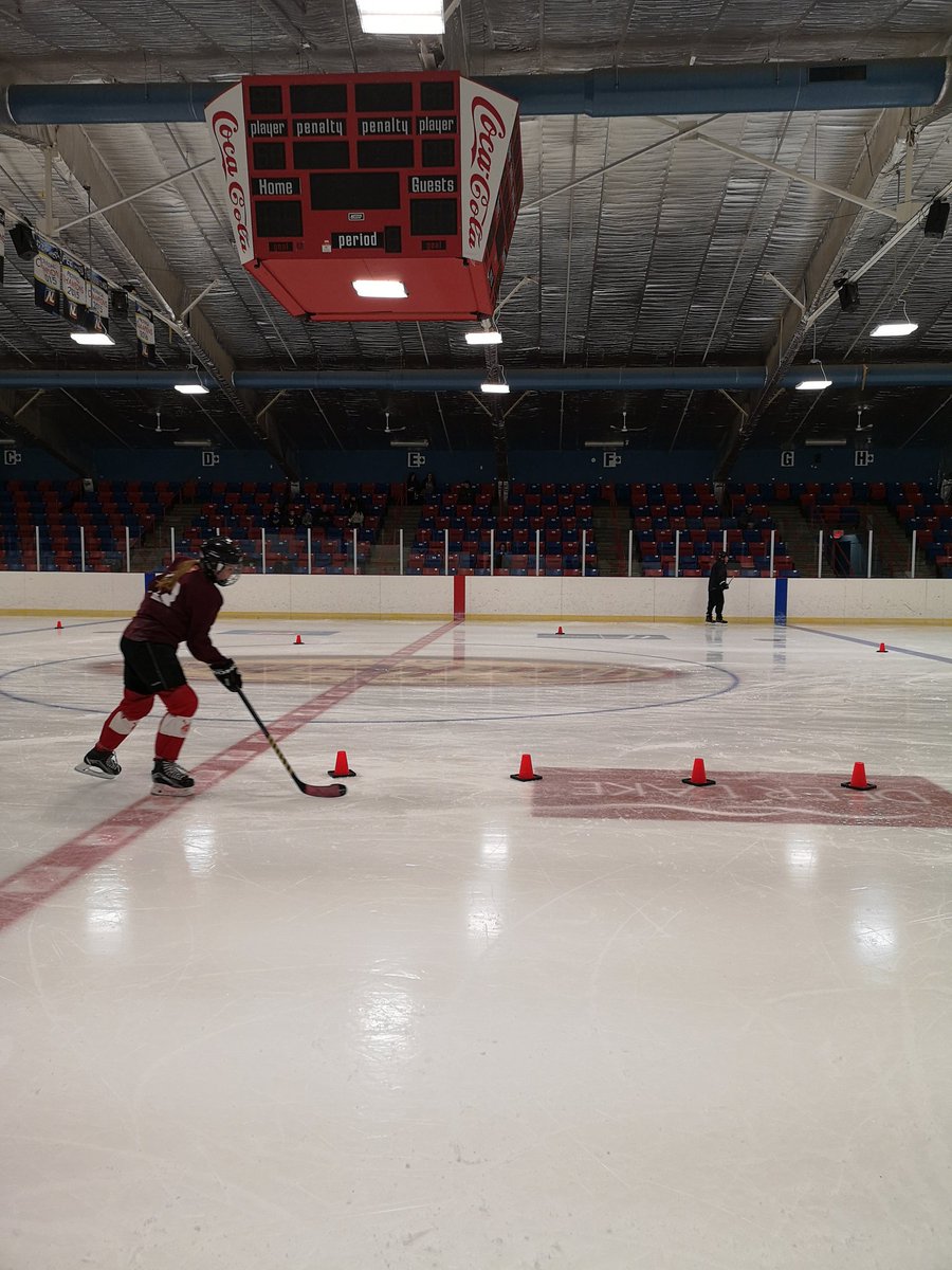 MajorCrystal's tweet photo. Skills competition with our U15  #WGIHW #dlmh https://t.co/WsalEXakqZ