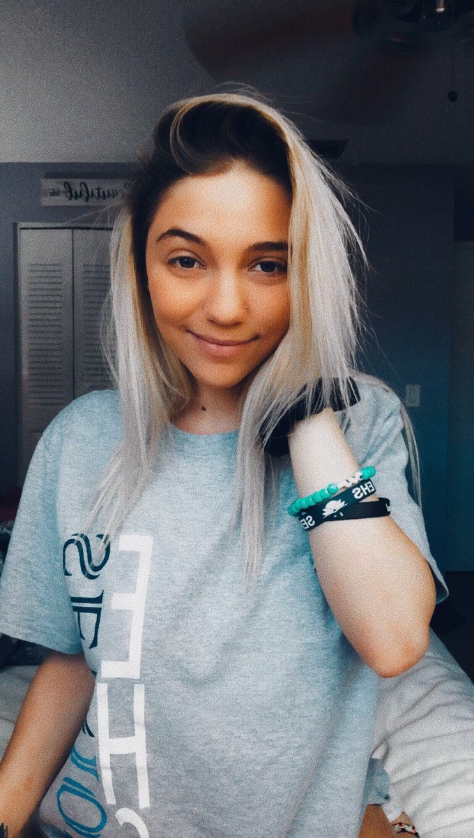 kassidyclingo's tweet photo. https://t.co/0RNTtGhyWb