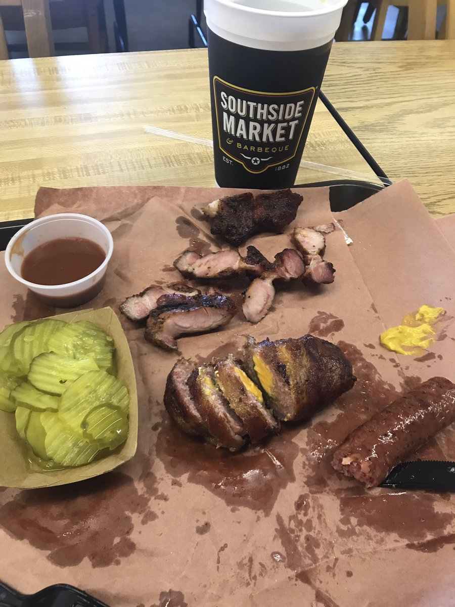 ExpressPres's tweet photo. Always the pregame lunch before the @astros game... .@SouthsideBBQ #Slammer #HotGut #GreatforKeto https://t.co/KmUTBBocTU