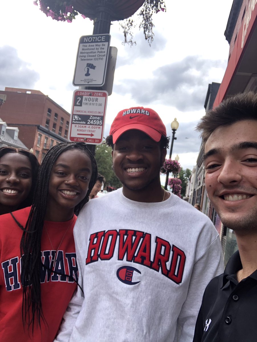 CPredictors's tweet photo. @bighuntGU #CupcakePredictors #SchoolFriends #Howard https://t.co/ZdTmB1WAw7