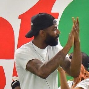 SaraJac85691573's tweet photo. I can't believe in the next few hours I will no longer see you in my screen
#Mikeiseverything #MikeistheWinner #TeamMike #BBNaija https://t.co/mzJ6jBHH6b