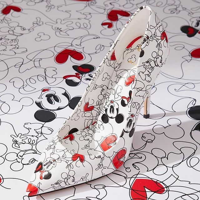 DLifestylers's tweet photo. Love these shoes by @aldo_shoes Repost from @revistaorlandowish #disney #mickeymouse #minniemouse #aldoshoes #disneyparques #comprasemorlando #minniestyle #disneyshoes #disneyheels #disneyxaldo https://t.co/m65OOE3eKb https://t.co/2GPPbdIdFu