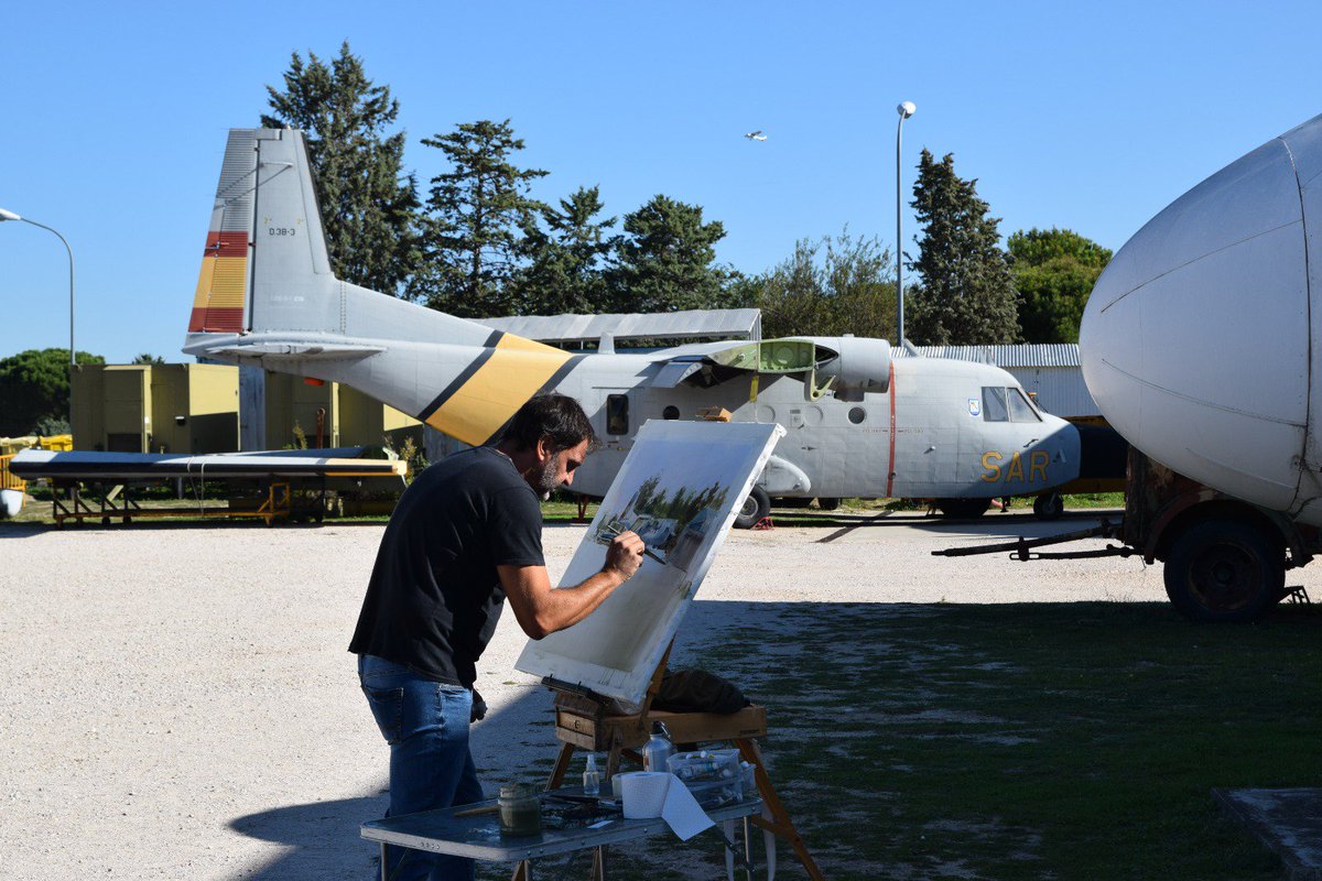 FOTOgrAAMA's tweet photo. Carlos Navas @carlosnavas91 fotógrafo del evento nos envía un explendido resumen fotográfico de la III Edición del Concurso de Pintura Rápida organizada por #MuseoDelAire y la Fundación de Aeronáutica y Astronáutica Españolas #FAAE
@AmigosMuseoAire #CuatroVientos @EjercitoAire https://t.co/SMElOxjYBW