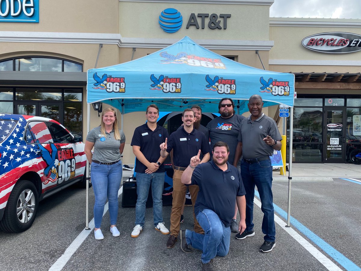 Grand opening AT&amp;T Slayton Wireless, Ponte Vedra. Slaytona Strong!
#grandopening #att #theeagle ⁦<a href="/jrluna11/">JR Luna</a>⁩ ⁦<a href="/_Shelley_G/">Shelley Goodman</a>⁩ ⁦<a href="/One_FLA/">OneFLA</a>⁩ ⁦<a href="/jemeFL/">John Meyers</a>⁩ ⁦@brianjshay⁩