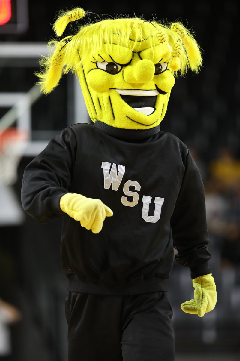 ShockerManiacs's tweet photo. Great atmosphere today from @WichitaState students and fans! Make sure to come out to both the men's games and women's games this season to support your fellow students! https://t.co/0I2cypMwmY