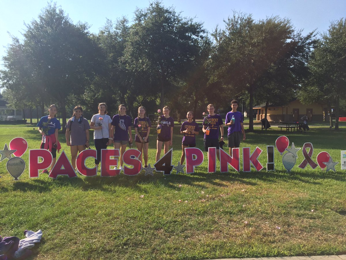 TSAStuCo's tweet photo. TSA Student Council volunteering at Paces 4 Pink in Old Town Tomball today. Thank you so much to everyone who came out and helped for such a worthy cause! https://t.co/eIWqnxjCkT
