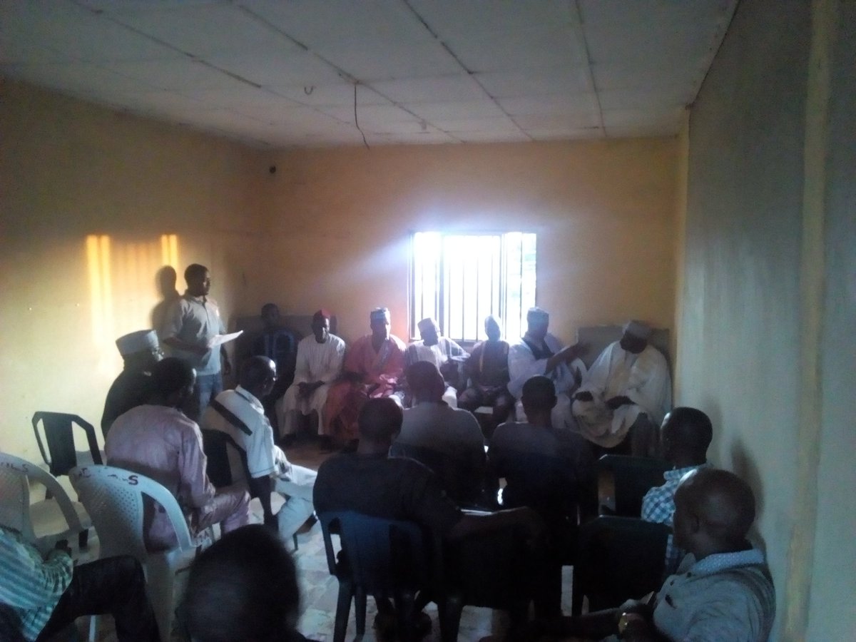 calped4devt's tweet photo. Happening now: Participatory budgeting on-going with key stakeholders, as Sabon Tasha ward in @ChikunLGA prioritize &amp; validate their 2020 #CommunityDevelopmentCharter in preparation for the @GovKaduna budget town-hall meeting.

@ogpkaduna
@KDMobp
#KDCitizensEngageBudget https://t.co/GGEkw6stck