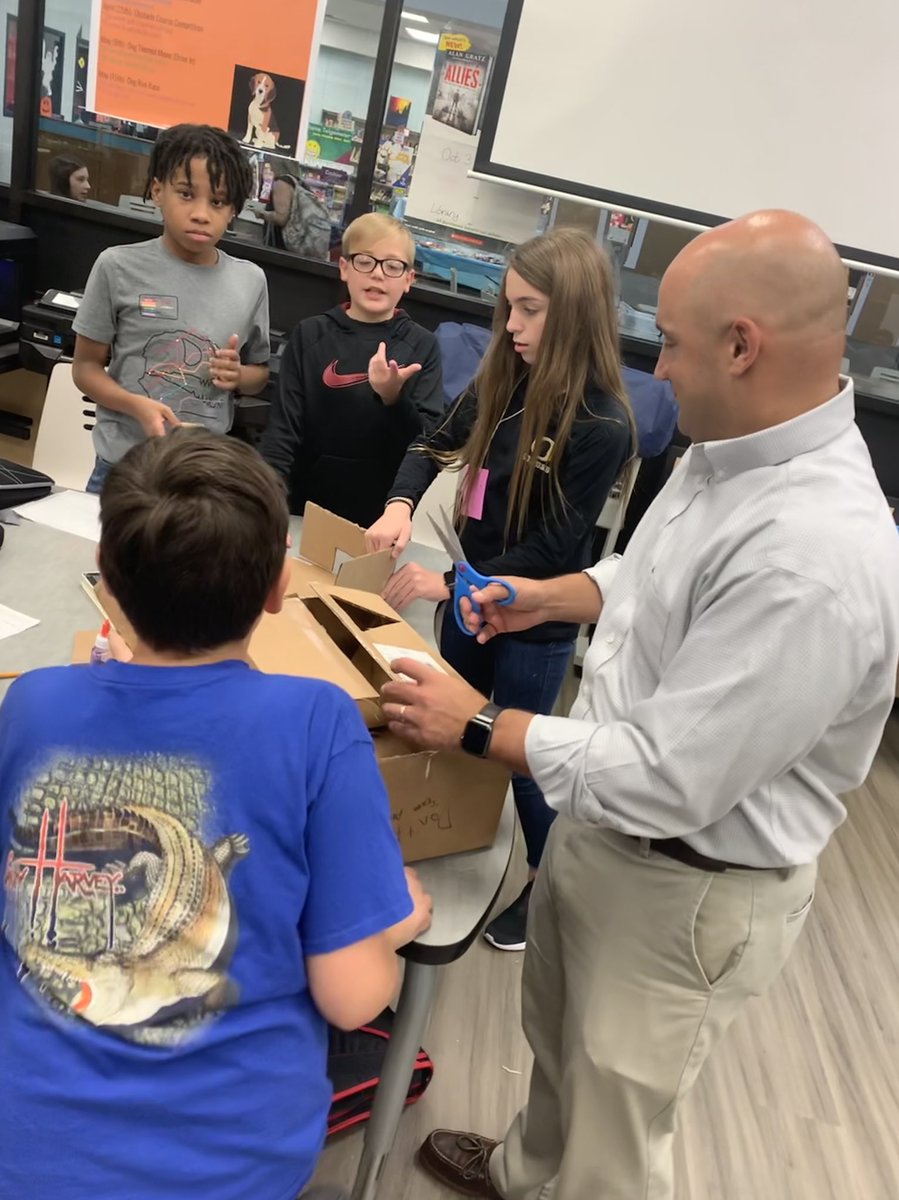 Erica Smith tweet media