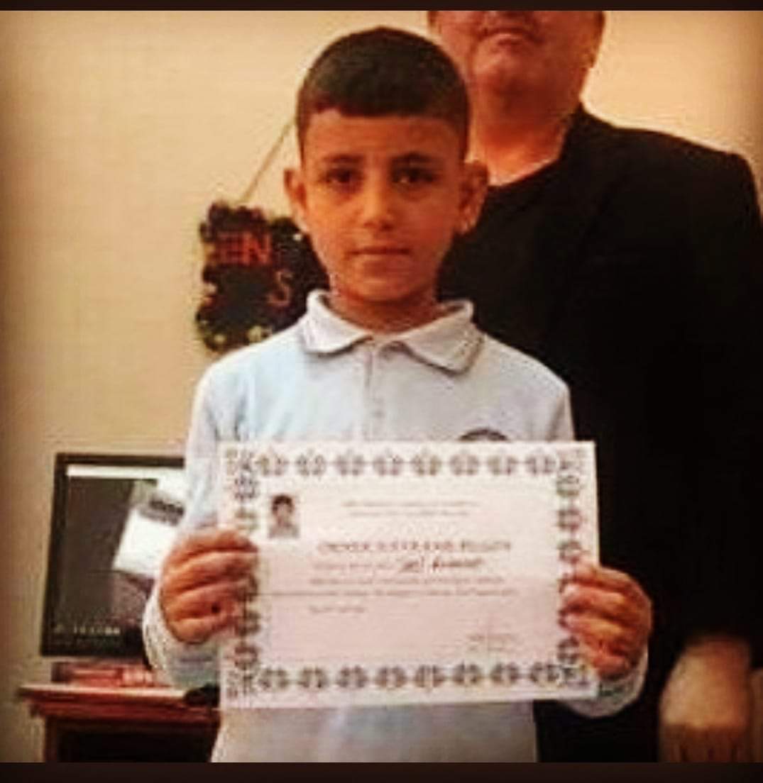 Çocuğunuz arkadaşından dışlandığını size anlatsa yapabilceklerinizi çok iyi biliyorsunuz  bu yabancı bir çocuk olduğunda ebeveyinleri bir çok nedenden dolayı seslerini yükseltemediklerini #VailElSuud