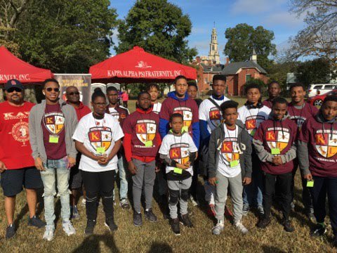 PACKappaLeague's tweet photo. Glad #PACKappaLeague could participate in the P.T. Taylor Walk Against Hunger and Voter Registration Drive today. #IAmAchievement #WhyKappasMentor #EachOneReachOne #MyBrothersKeeper #EPKAPsi #KLImpact #PACKLImpact #PACGuideRight #Kappa1911 #KappasVote https://t.co/t82WcQN1sL