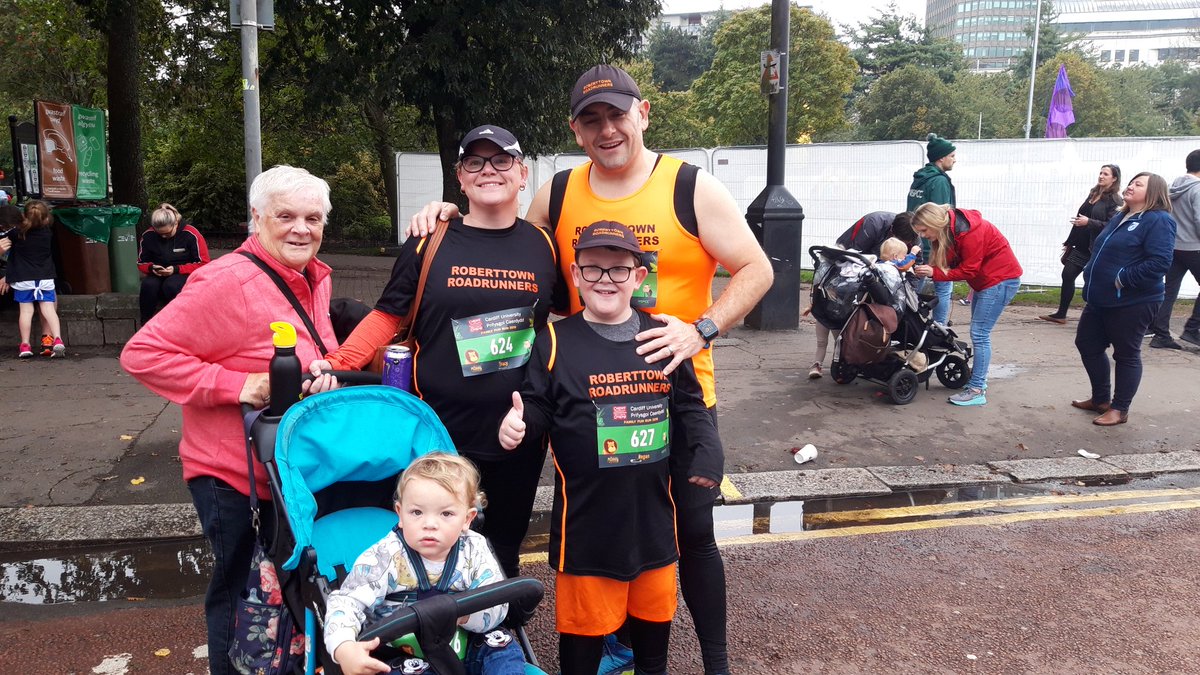tracy03031982's tweet photo. @HawthornPrimary family 2k at Cardiffs festival of running weekend for regan today. https://t.co/Rc2nmH1t84